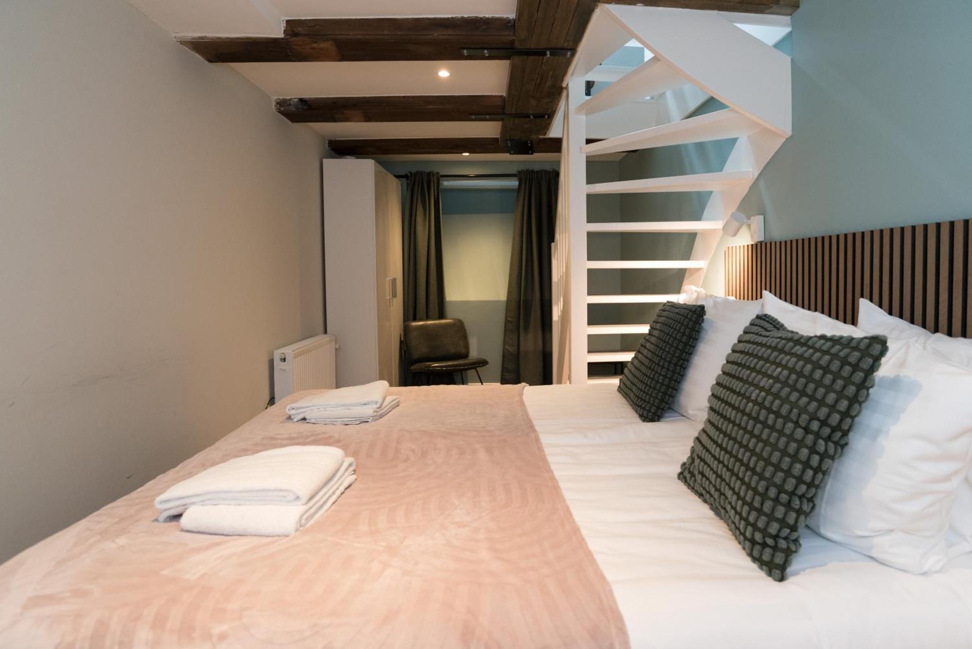 1001 Nights Boutique Lofts Hotel Haarlem Ngoại thất bức ảnh