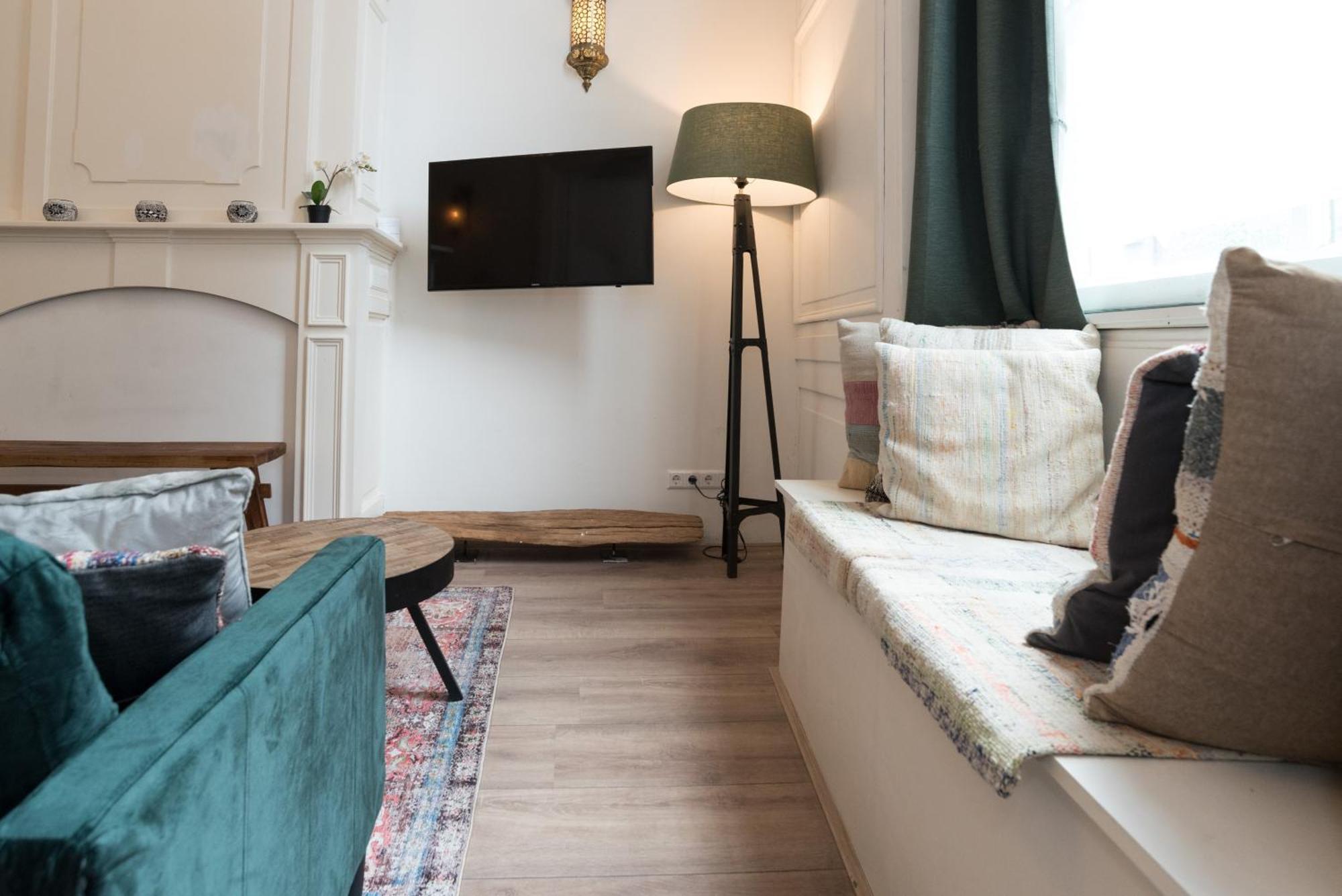1001 Nights Boutique Lofts Hotel Haarlem Ngoại thất bức ảnh